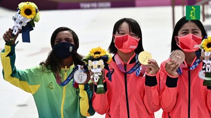 Un premio extra para los medallistas: 30 segundos sin mascarilla