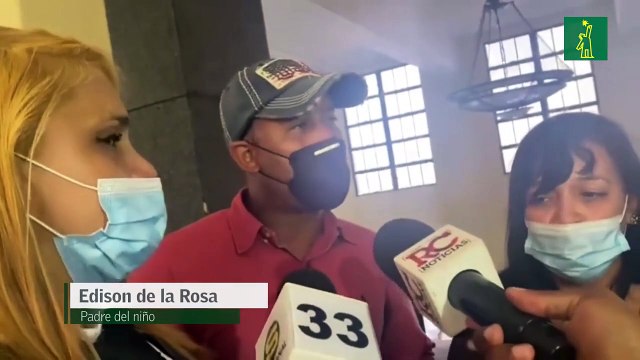 Envían a prisión mujer acusada de matar a golpes a su hijastro de 13 años