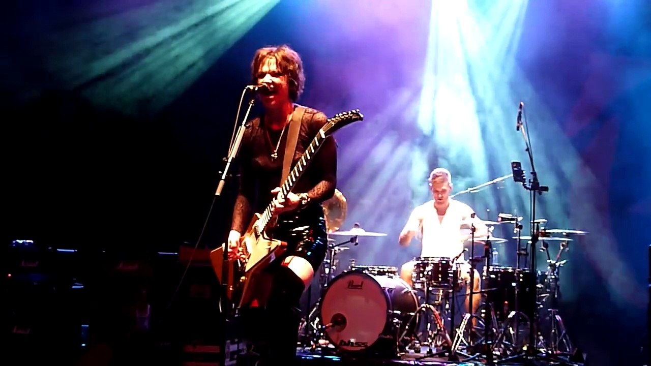 Halestorm - Freak Like me