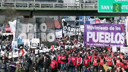 Miles protestan contra el gobierno en Buenos Aires
