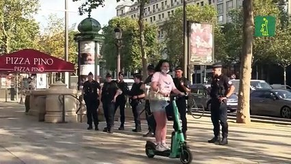 Acampada y colas interminables para comprar la camiseta de Messi