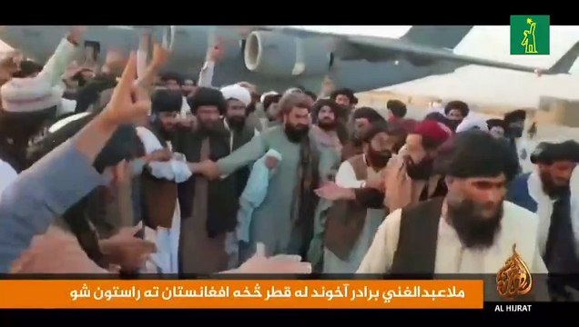 Confundador de los talibanes vuelve a Afganistán