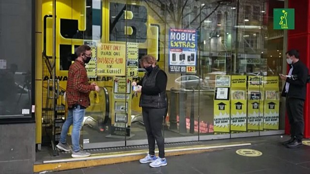 Nuevos confinamientos en Australia, que intenta contener brote de COVID-19