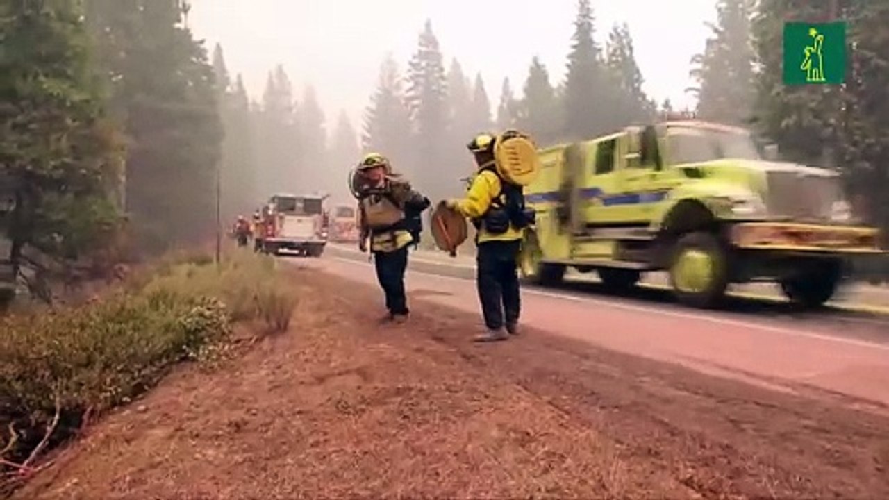 El incendio Dixie sigue amenazando a California tras un mes ardiendo