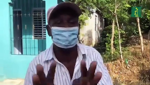 Residentes del sector Villa Guerrero de El Seibo se quejan por mal estado de sus calles y aguas residuales acumuladas