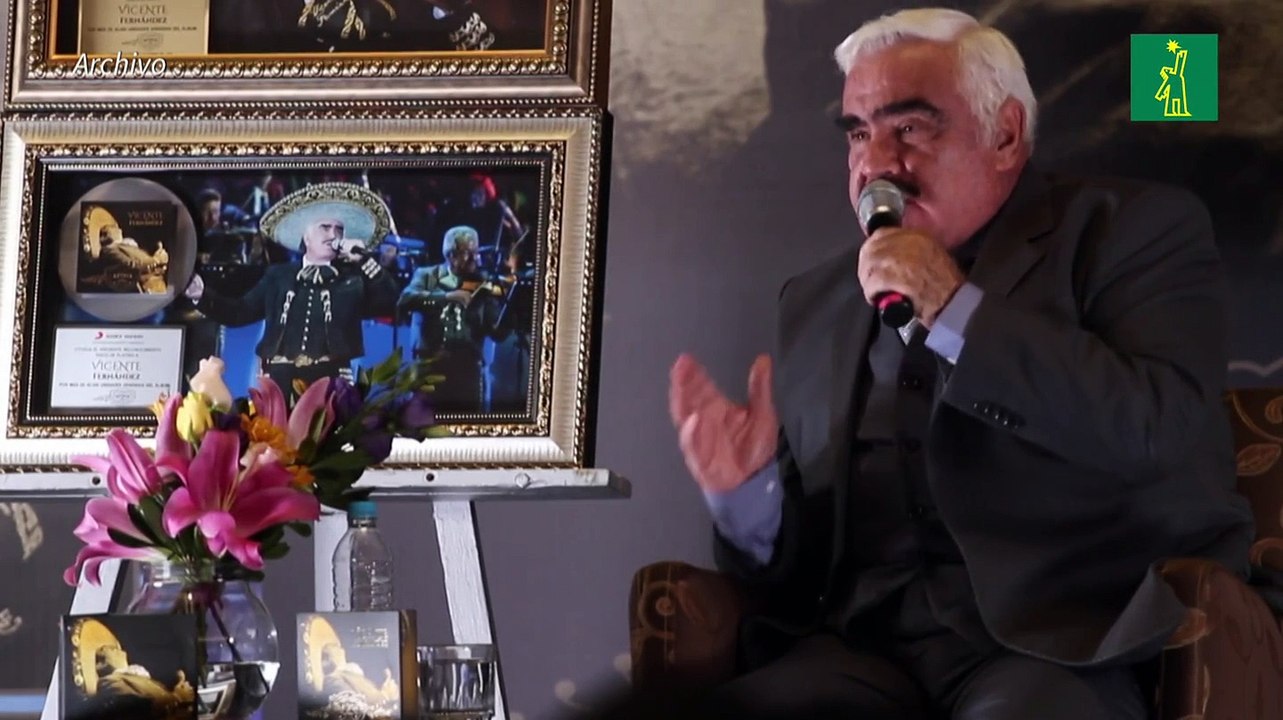 Cantante mexicano Vicente Fernández internado en condición grave, confirma familia