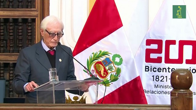 El canciller de Perú renuncia apenas 19 días después de haber asumido