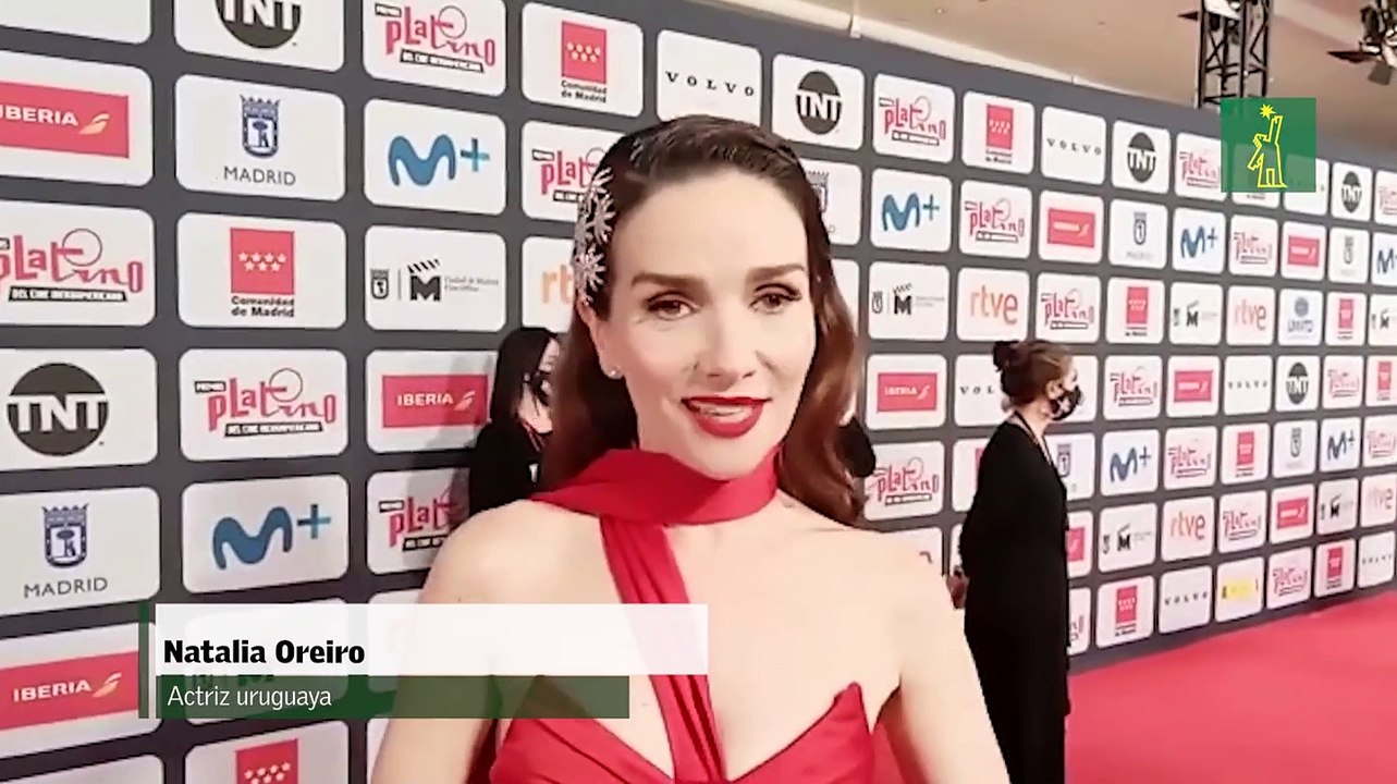Siguen llegando las estrellas a los Premios Platino
