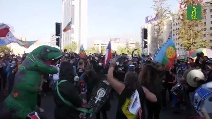 Chilenos marchan a tres días del segundo aniversario de las protestas