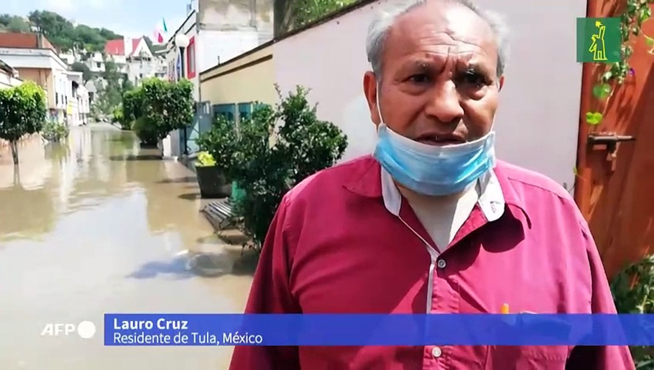 Militares y rescatistas auxilian a damnificados por lluvias en México
