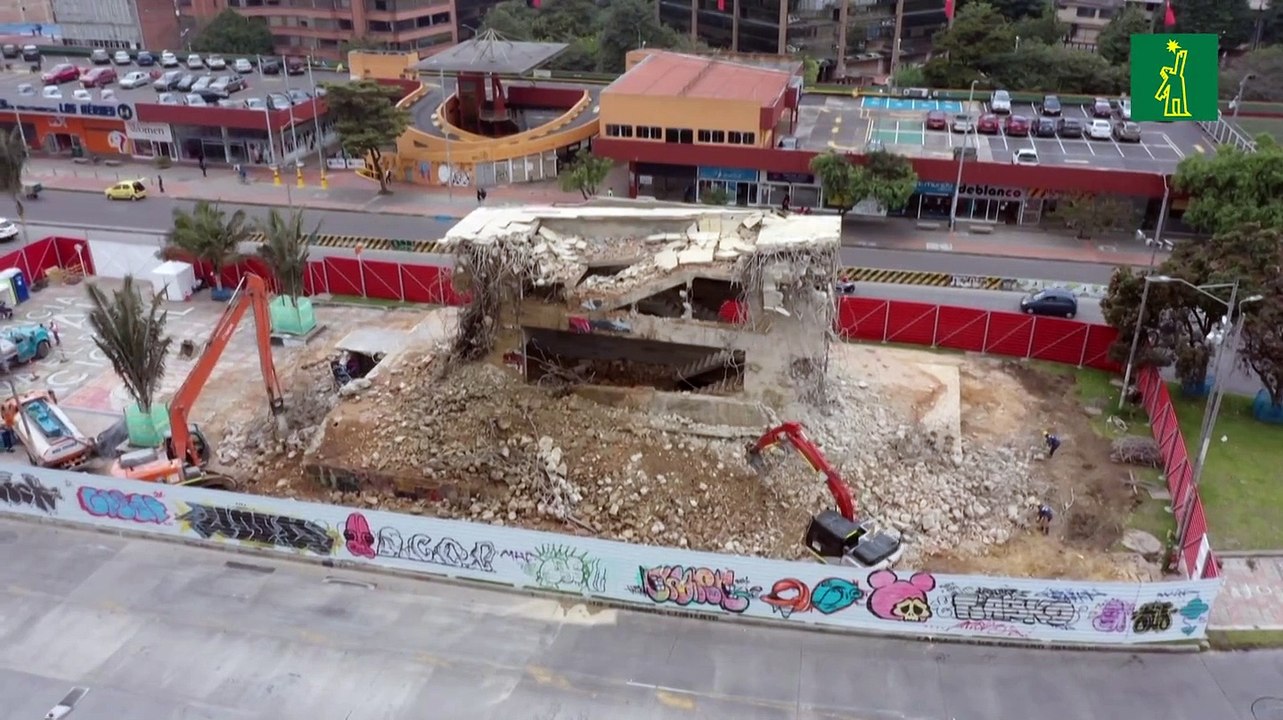 Colombianos ven “apresurada” la demolición del Monumento a los Héroes en Bogotá