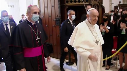 El papa pide "fraternidad" más allá de las fronteras frente a la pandemia