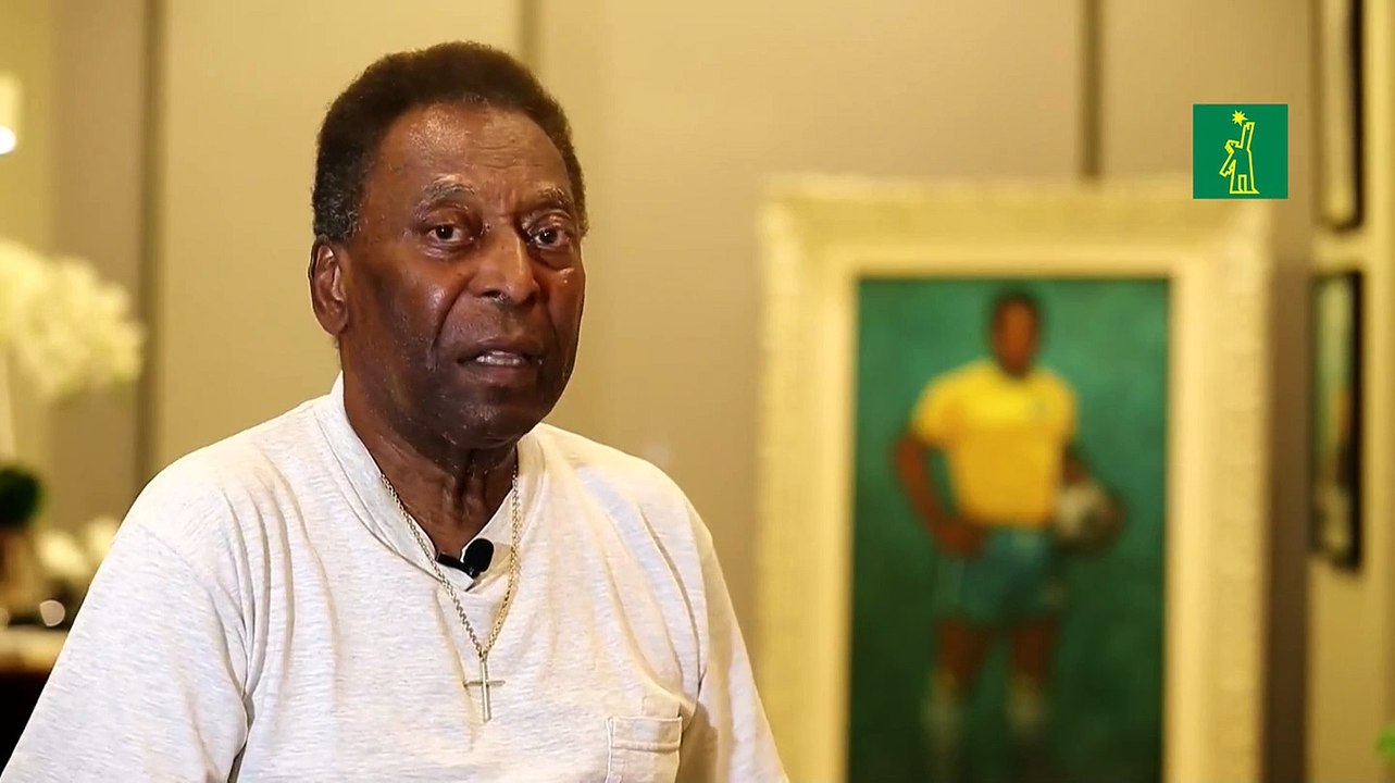 Pelé vuelve a unidad de cuidados intensivos tras extracción de tumor en colon
