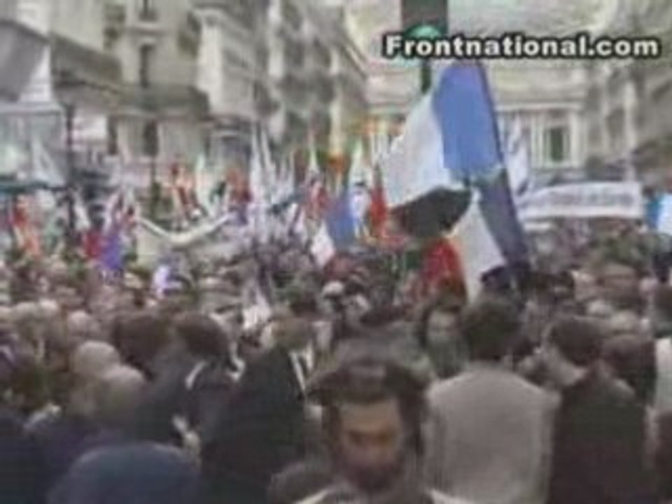 Défilé du Front National à Paris le 1er Mai 2008