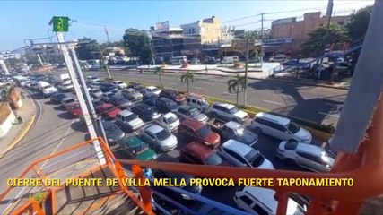 Cierre del puente de Villa Mella provoca fuerte taponamiento
