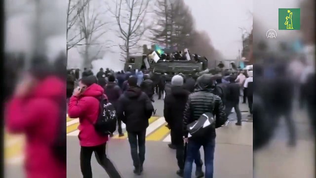 Al menos diez uniformados mueren durante jornada de disturbios en Kazajistán