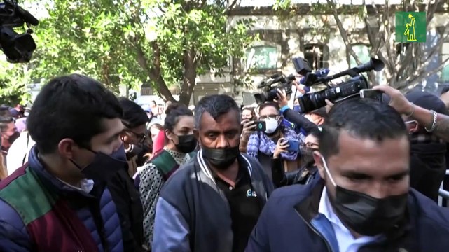 Después de roces, caravana de migrantes y autoridades de México logran acuerdos