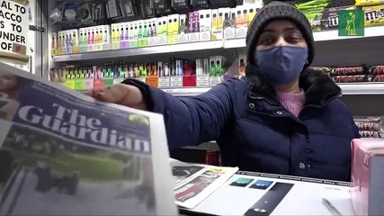 Polémica por la foto de Johnson bebiendo vino durante el confinamiento de 2020