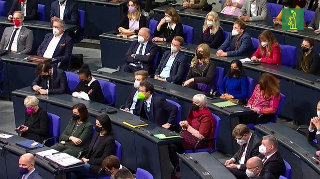 Canciller Scholz afirma que Alemania se defenderá tras operación policial contra antivacunas