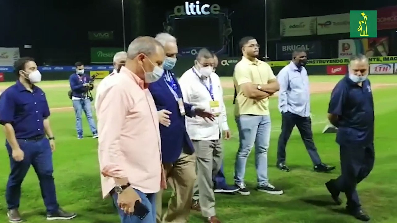 Ministro de Deportes destaca la "voluntad de acero" en los trabajos de remodelación del Estadio Quisqueya