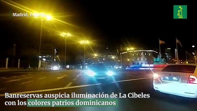 Banreservas auspicia iluminación de La Cibeles con los colores patrios dominicanos