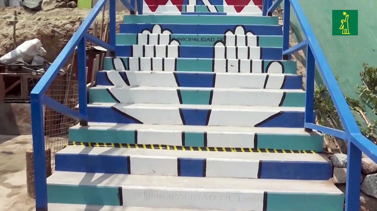 Capital peruana impulsa murales callejeros para recuperar y mejorar su paisaje urbano