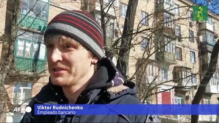 Con molotov y kalashnikov, desde las trincheras Kiev se prepara para "recibir" a los rusos