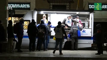 Camioneta dará comida a las personas sin hogar cerca del Vaticano