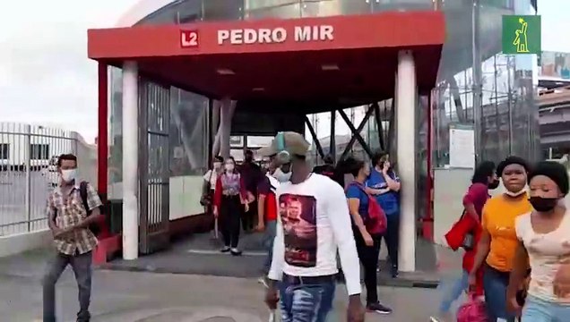 Estrechez de aceras de la Lincoln, un problema para los peatones