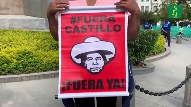 Manifestaciones contra Castillo al decretar un toque de queda en Lima
