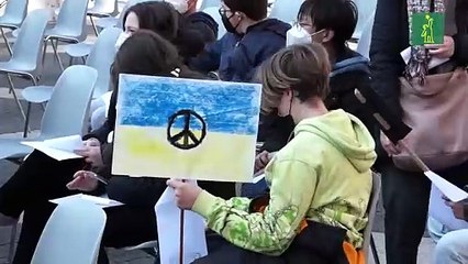 La comunidad educativa de Roma se manifiesta contra la guerra de Ucrania