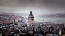 İstanbul'da kar yağışının ardından Galata Kulesi ve Süleymaniye Camii beyaza büründü