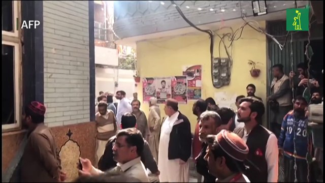 Decenas de muertos en un atentado en una mezquita de Peshawar, en el noroeste de Pakistán