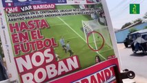 Hinchada peruana indignada por 