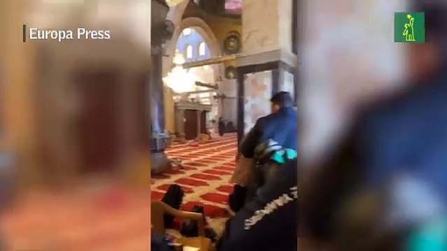 Más de 150 palestinos heridos en la mezquita Al Aqsa (Jerusalén)