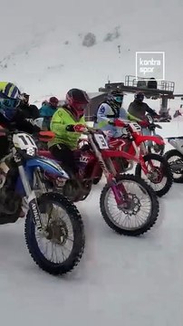 Davraz Kayak Merkezi’nde Motosnow yarışları başladı