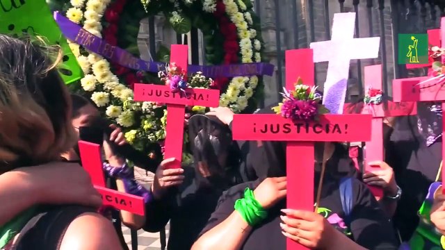 Feministas se manifiestan contra ola feminicidios en México