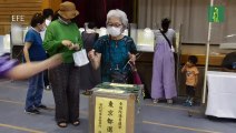 Los japoneses empiezan a votar en los comicios marcados por asesinato de Abe