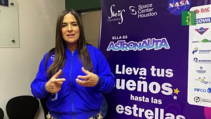 Niñas dominicanas visitan el Space Center de la NASA