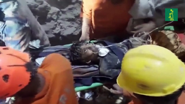 Rescatan con vida al niño atrapado en un pozo por más de 100 horas en India