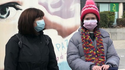 Un corazón artificial late por una joven a la espera de un trasplante