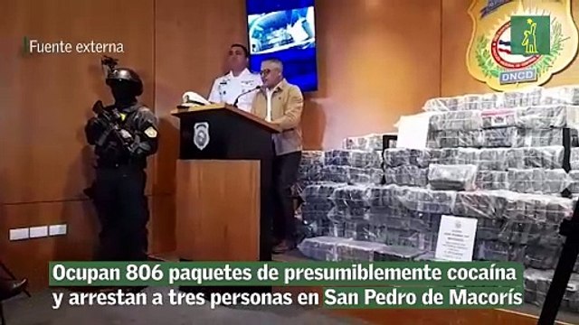 Ocupan 806 paquetes de presumiblemente cocaína y arrestan a tres personas en San Pedro de Macorís