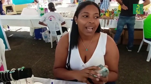 Jóvenes presentan sus emprendimientos en Feria del Ministerio de la Juventud