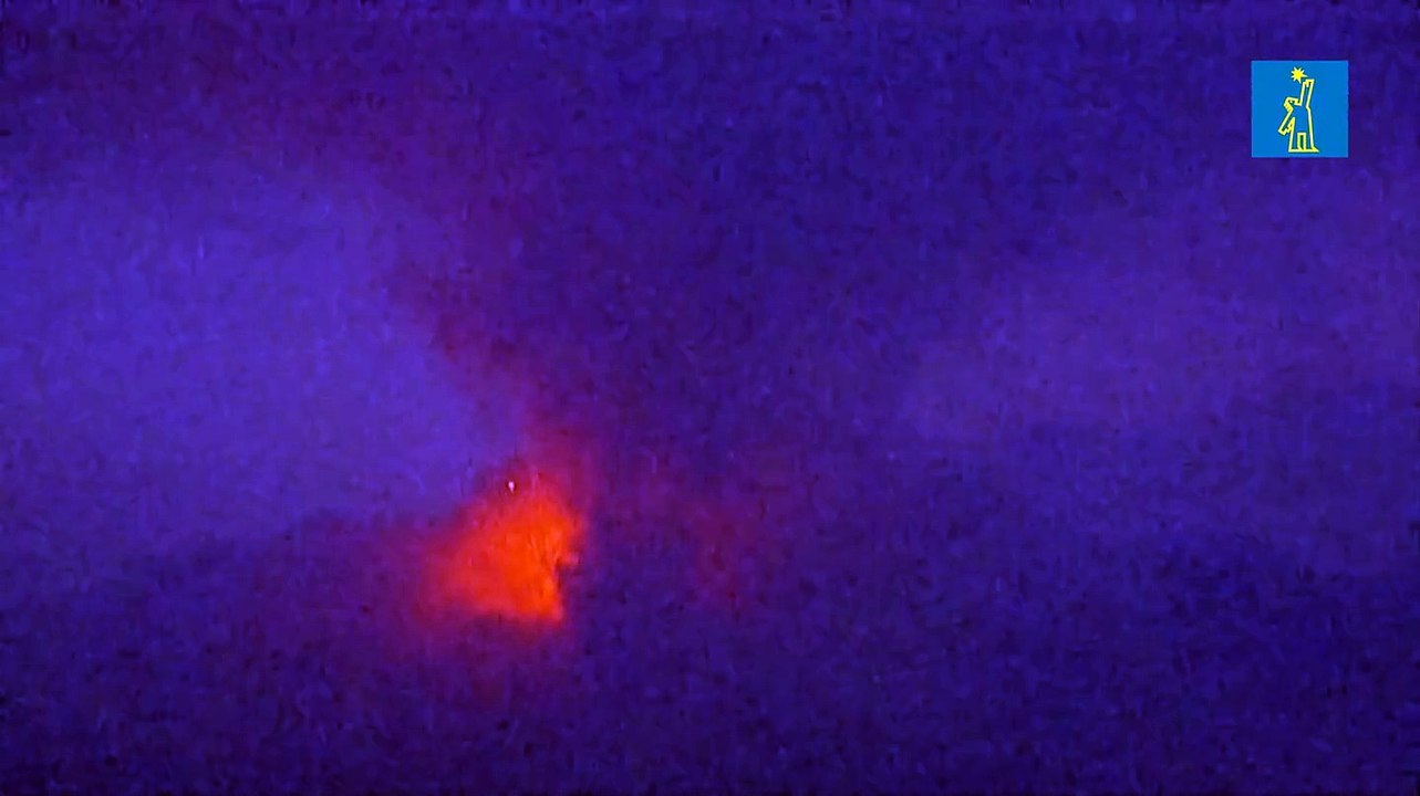 Alerta de evacuación por la erupción de un volcán en el suroeste de Japón