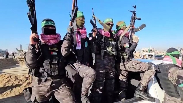 Israel retrasa entrega de palestinos hasta asegurar la entrega de rehenes sin humillaciones