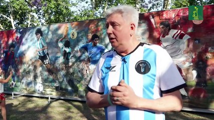 "Una gambeta a la vida": un homenaje artístico que recorre la vida de Maradona