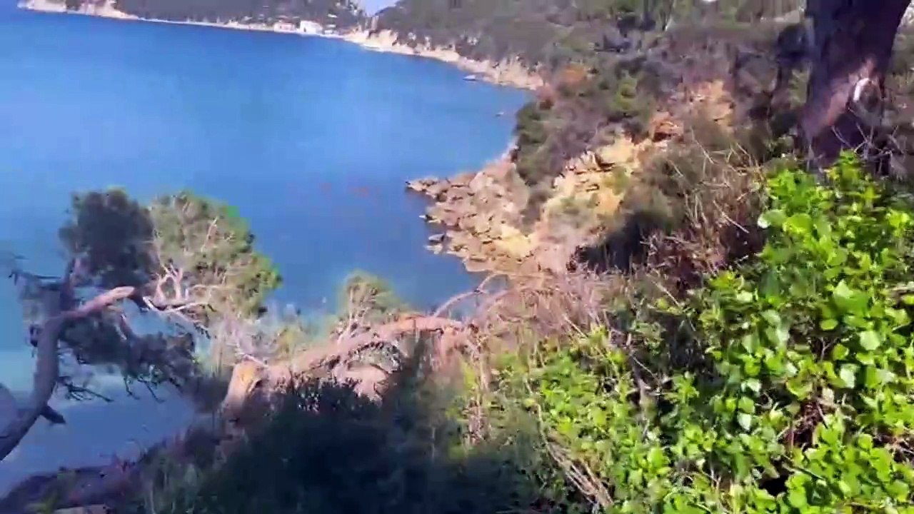 Elba, la spiaggia del Viticcio dopo l'alluvione