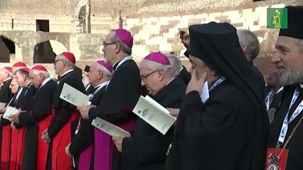 El papa fustiga la amenaza nuclear y clama por la paz