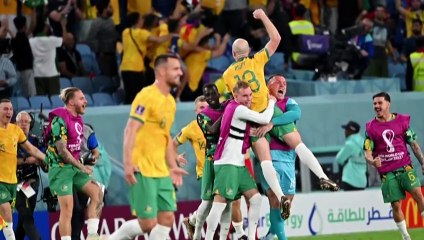 Australia hace historia: derrota a Dinamarca y clasifica a octavos de final