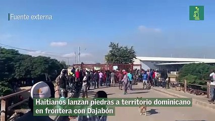 Haitianos lanzan piedras a territorio dominicano en frontera con Dajabón